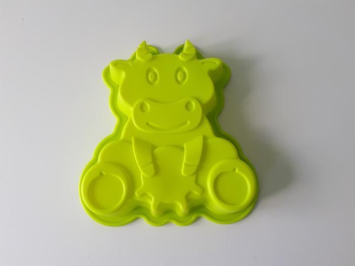 Форма силиконовая для выпечки фигурная "Коровка" 20 * 20 cm 13571 фото
