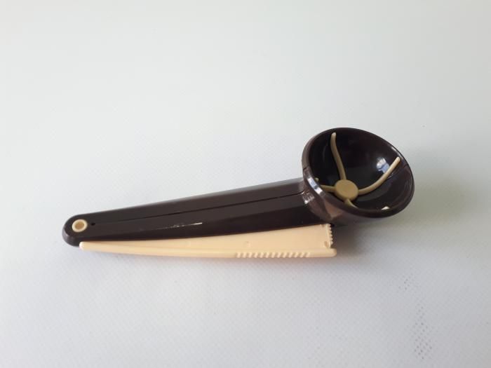 Приспособление для изготовление зефира пластиковое с выталкивателем L 16 cm D 5 cm 19635 фото