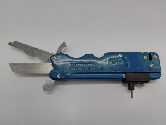 Нож строительный складной многофункциональный пластиковый корпус 17 * 4,5 cm 03709 фото