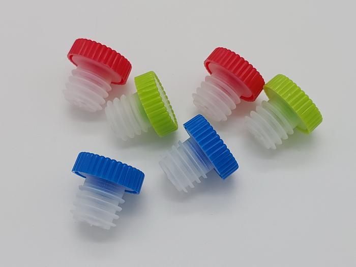 Набор пробок для бутылок затычки пластиковые многоразовые 6 штук 2,5*2,5 cm 18482 фото